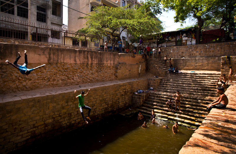 Illustration for article titled Photos of India's Deadly, Street-Melting Heat Wave